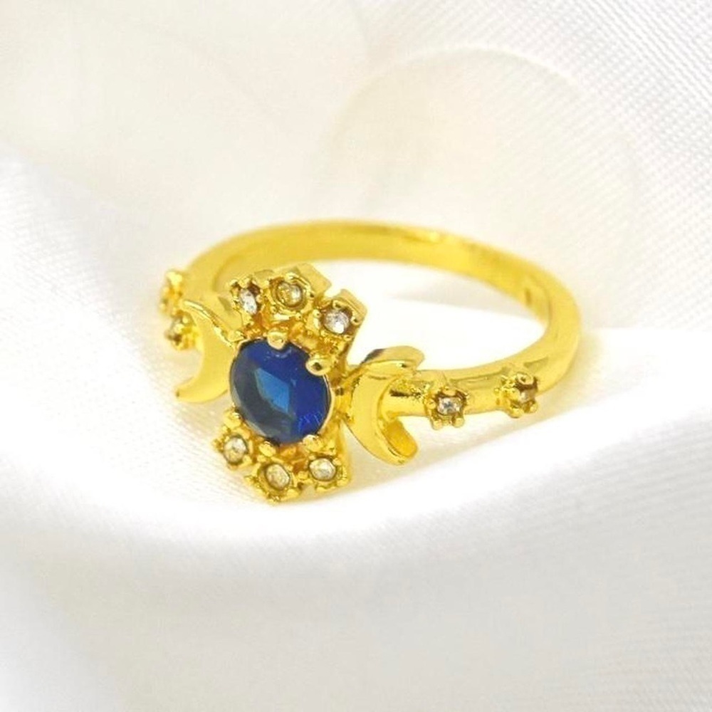 Boho Crystal Moon Ring - Picture 3 of 5